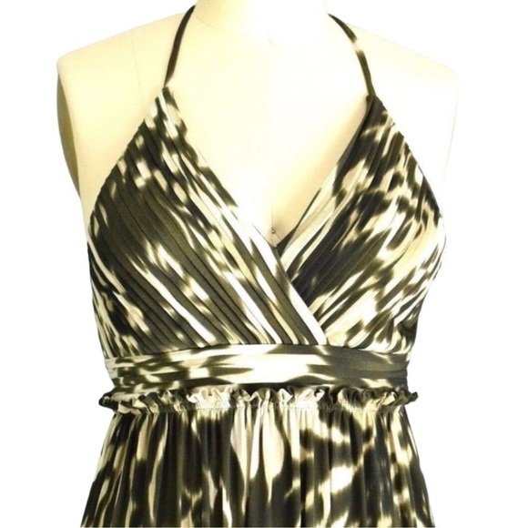 Adrianna Papell Printed Halter Maxi Dress - Picture 5 of 9